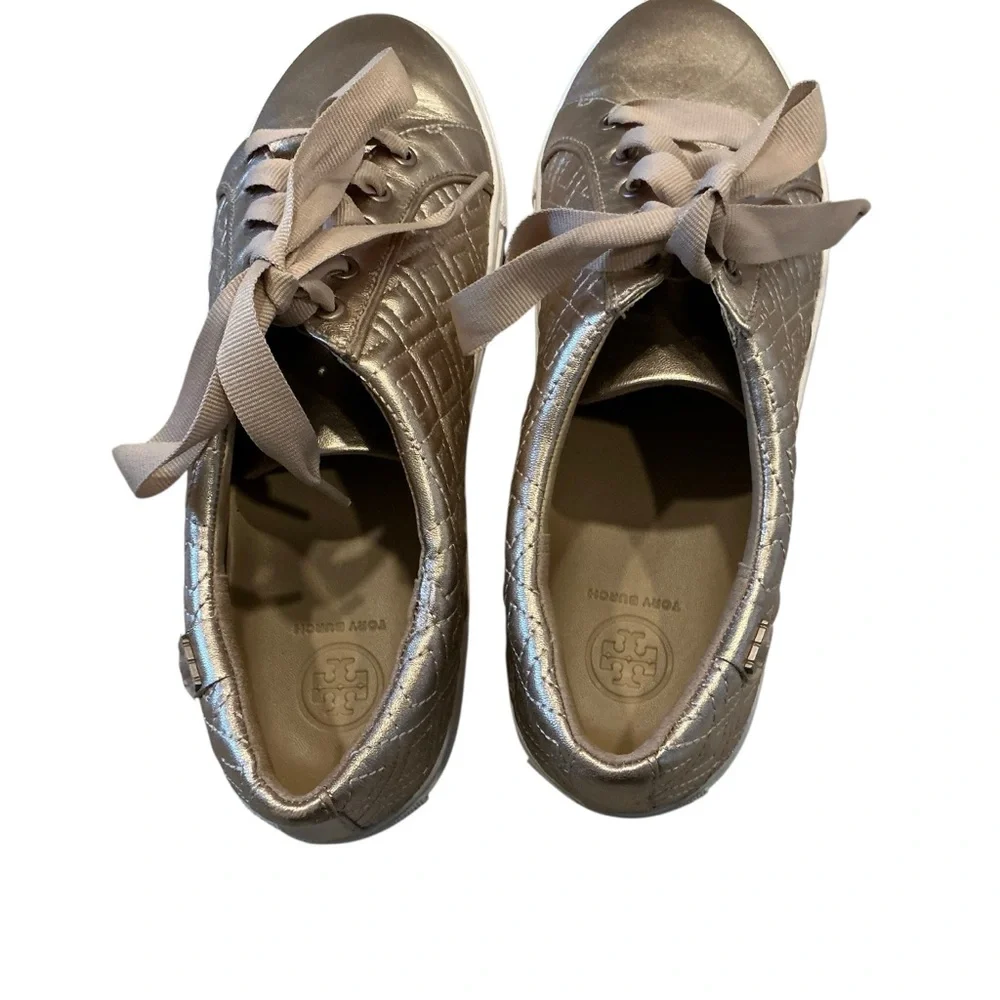 Tory Burch Marion fashion sneakers gold quilted leather size 10